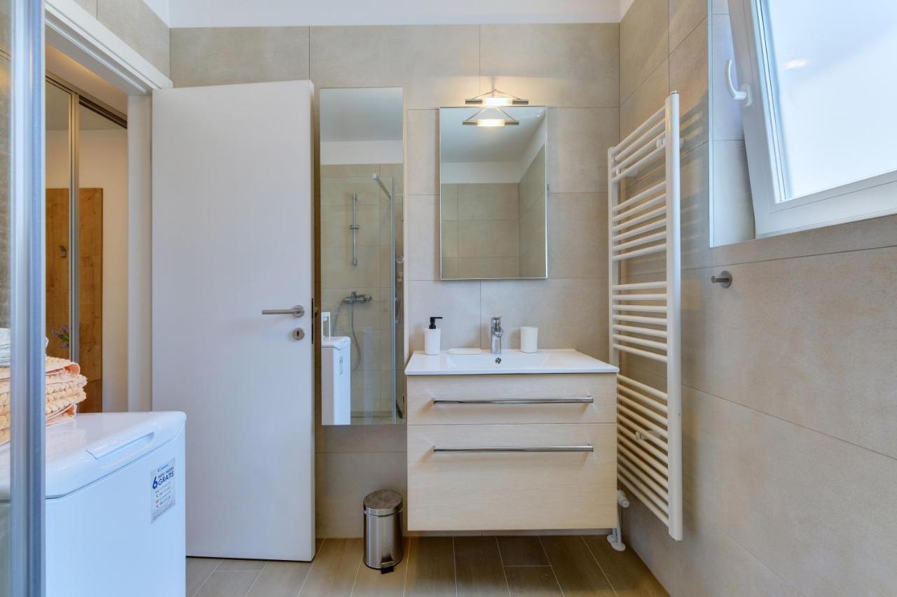 Apartments Hemetek Veli Lošinj Exterior foto